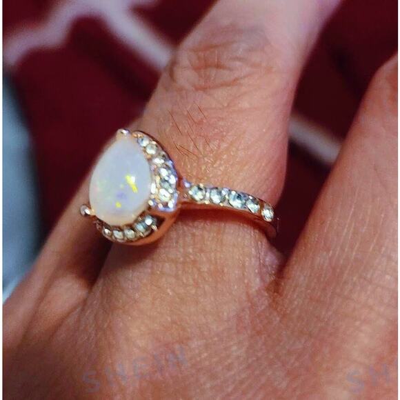 Size 7 14K Rose Gold Plated Opal Pear Shaped Promise‎ Ring - Picture 3 of 3